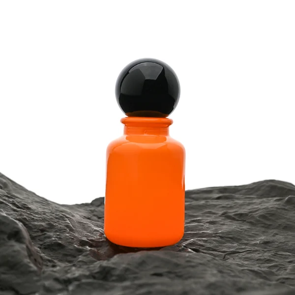 HUA0033 perfume bottle, apothecary-style round glass bottle with a solid opaque high-gloss color finish, featuring a spherical ball plastic cap with a smooth high-gloss shiny finish, elegant modern fragrance packaging design available in 30ml, 50ml, and 100ml