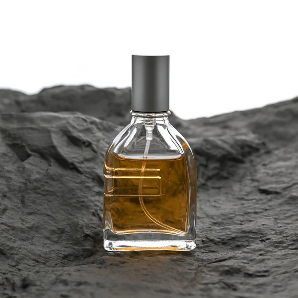 HUA0087 perfume bottle, irregular rectangular glass with liquid, aluminum and wooden cap, modern elegant design, available in 30 ml