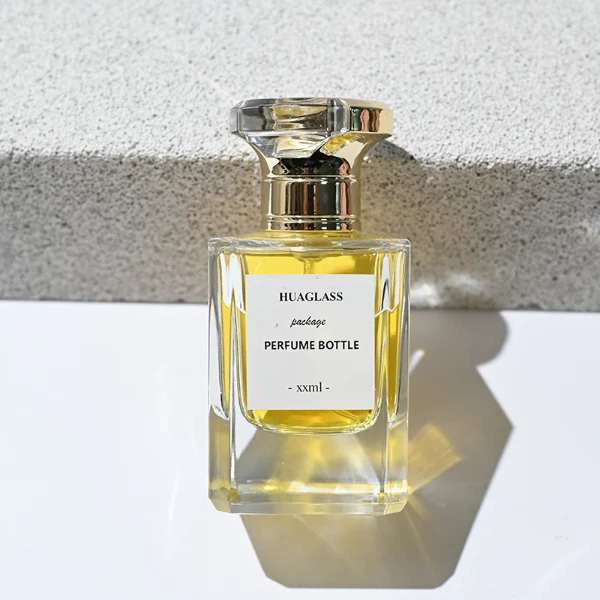 HUA0191 Perfume Bottle – Rectangular Transparent Glass with Funnel Shaped Plastic Cap in Customizable Color (Gold or Silver), Modern Premium Luxury Design, 50 ml (23)