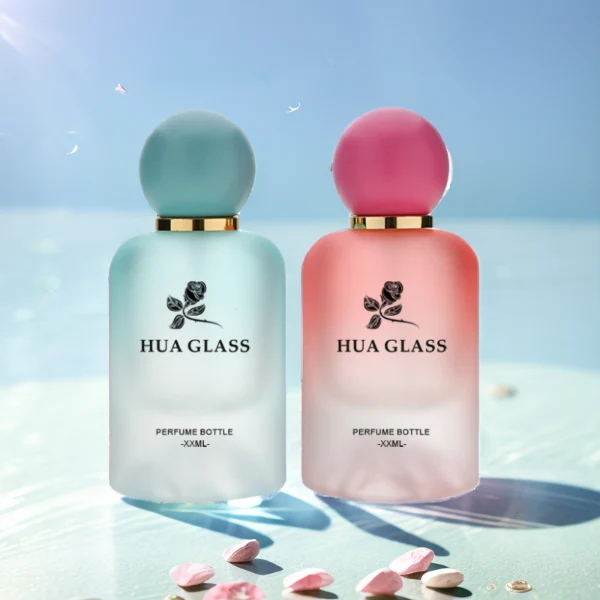 HUA0212 perfume bottle, rounded cylindrical frosted glass body with thick base, 30 ml, 50 ml, or 100 ml liquid, spherical plastic cap in customizable colors with gold neck ring, brand logo printed on the bottle, modern playful luxury design, ideal for gifting and daily use.