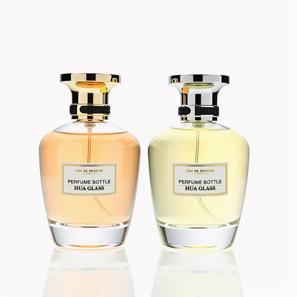 HUA0238 perfume bottle, kettle-shaped transparent glass body with thick base, 100 ml liquid, flat cylindrical metallic cap, top flat, bottom fitting the bottle neck, brand label applied on bottle, modern luxurious design, ideal for gifting and daily use.