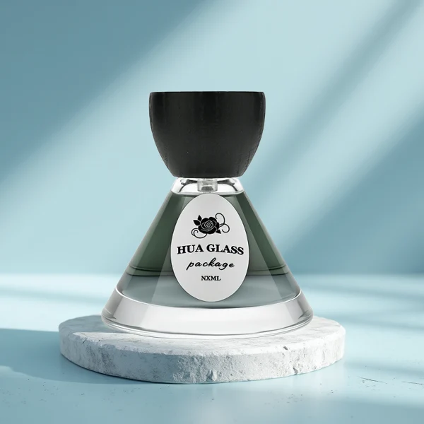 HUA0257 perfume bottle, transparent glass body with wide cone-shaped silhouette and thick rounded base, 30 ml, 50 ml, or 100 ml liquid, rounded wooden cap with matte finish and bowl-shaped silhouette in black or brown color, printed logo label, artistic modern luxury design, ideal for gifting and daily use.